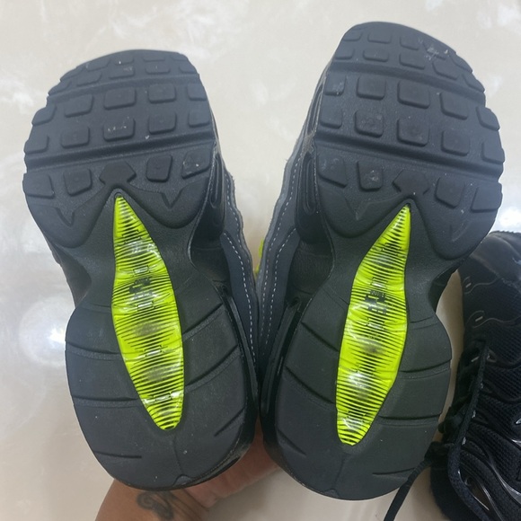 Nike Air Max Boys 3 Pair Bundle Size 11c - Picture 6 of 7